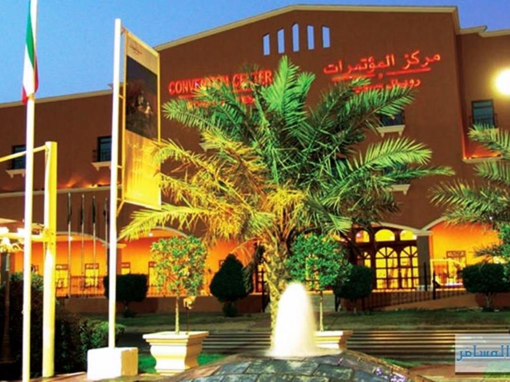 The Convention Center & Royal Suites Hotel Kuwait City Exterior foto
