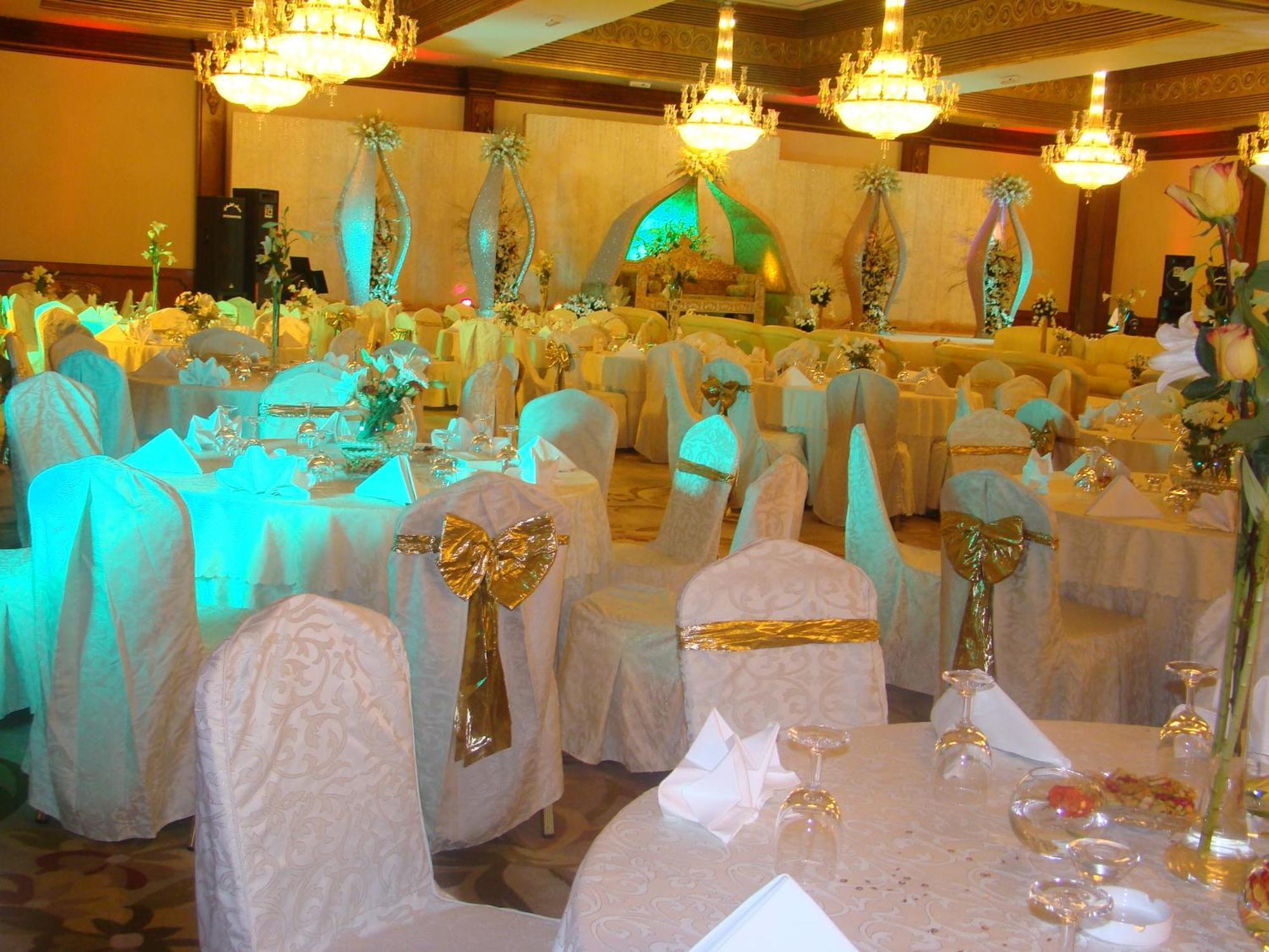 The Convention Center & Royal Suites Hotel Kuwait City Exterior foto