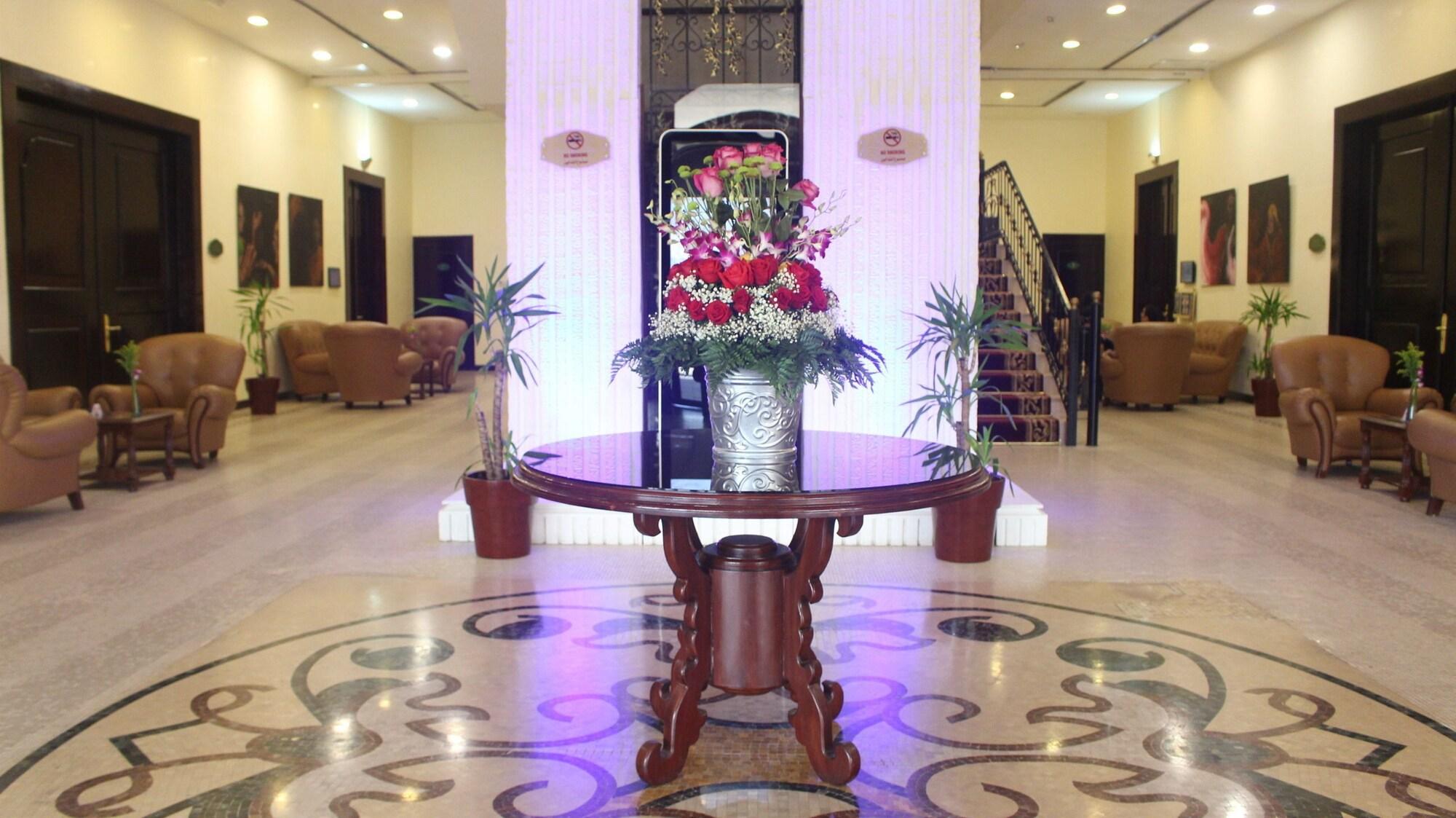 The Convention Center & Royal Suites Hotel Kuwait City Exterior foto
